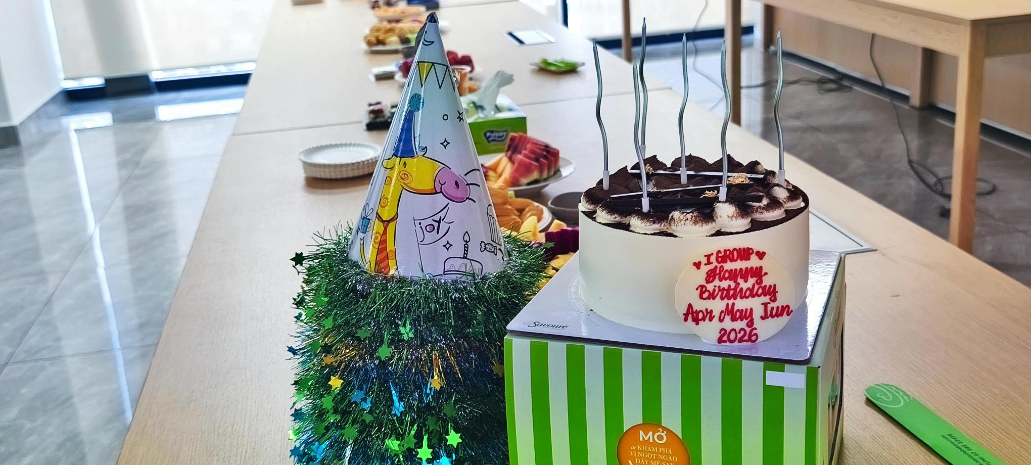 Đong đầy cảm xúc tại Happy Hour: Chúc mừng sinh nhật Tháng 6 của thành viên I Group